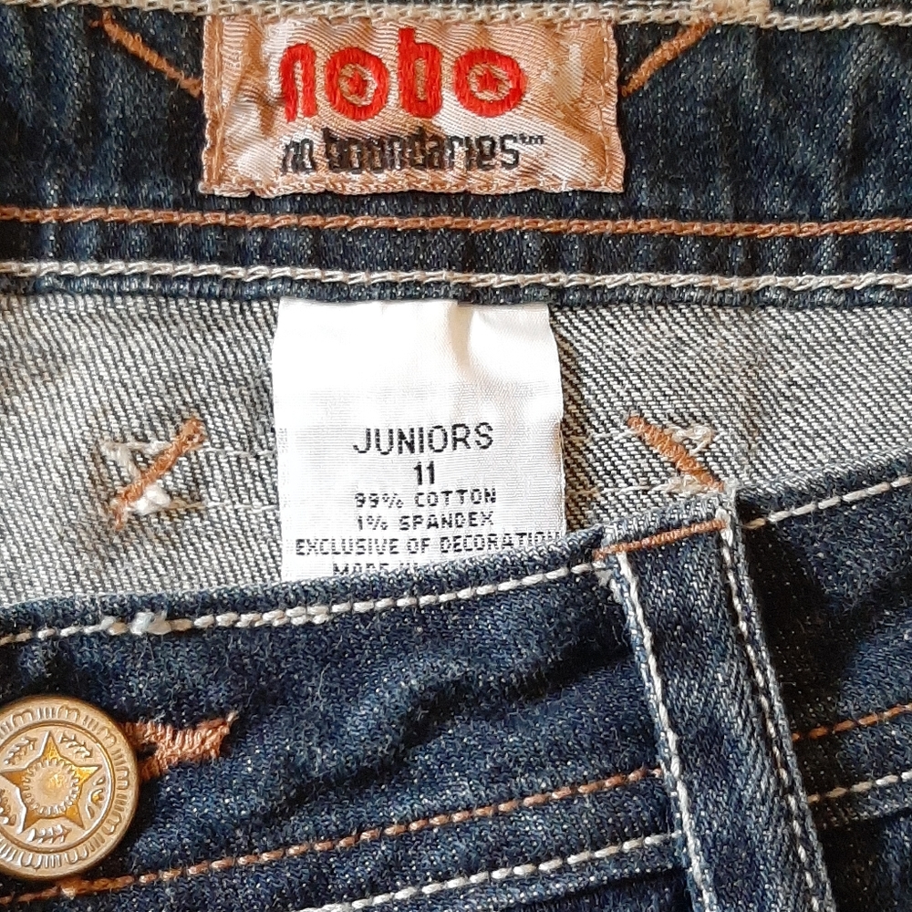 Jeans - Picture 2 of 3